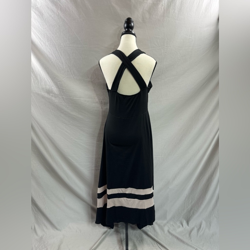 Two Tone Color Cross Back A-Line Dress Black - Picture 7 of 7
